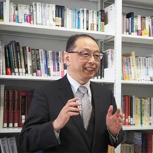 武蔵野大学大学院 辻 恵介 教授